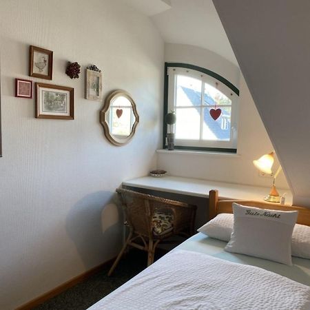 Ferienwohnung Nr 07 Og Spitzboden บอร์น ภายนอก รูปภาพ