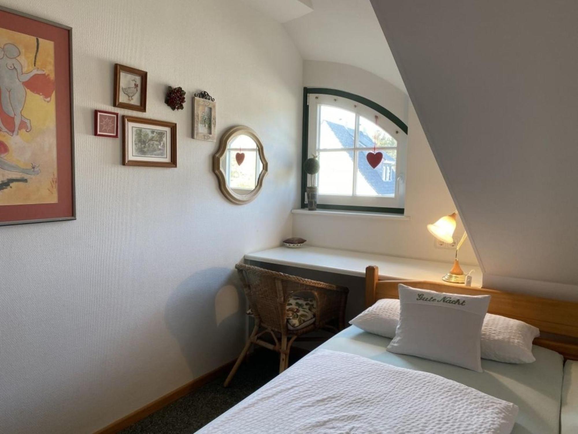 Ferienwohnung Nr 07 Og Spitzboden บอร์น ภายนอก รูปภาพ